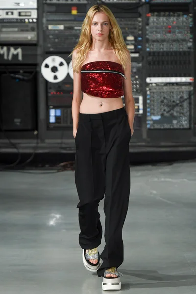 Look 29